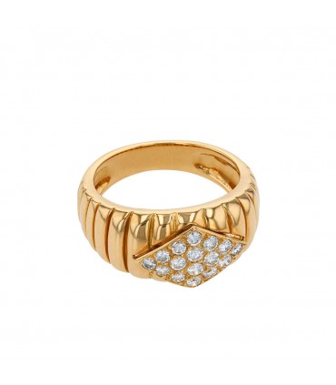 Van Cleef & Arpels diamonds and gold ring