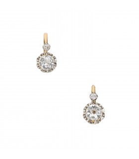 Boucles d’oreilles dormeuses