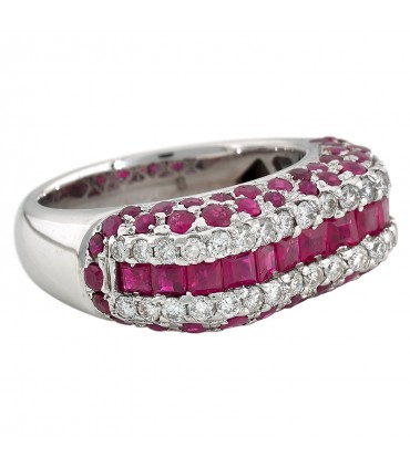 Bague or, rubis et diamants