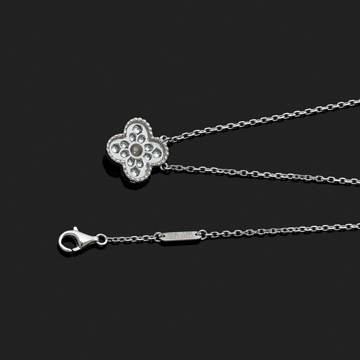 Vintage alhambra clearance pendant diamond