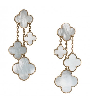 Boucles d’oreilles Van Cleef & Arpels Magic Alhambra