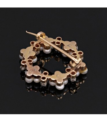 Cultured pearls, diamonds and gold brooch