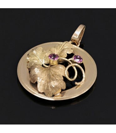 Améthyst and gold pendant