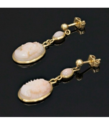 Boucles d’oreilles or et camée