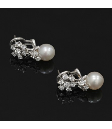 Boucles d’oreilles or, diamants et perles