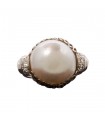 Cultured pearl mabé and gold ring