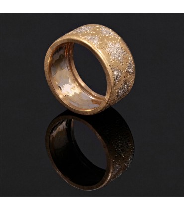 Gold ring