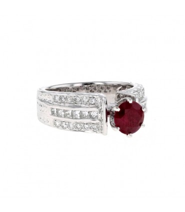 Ruby, diamonds and gold ring