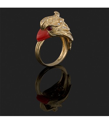 Coral, rubies, diamonds and gold ring