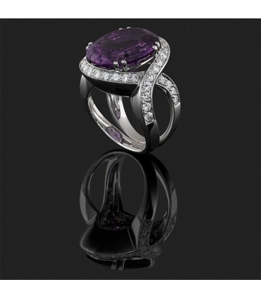 Arfan diamonds, amethyst and gold ring