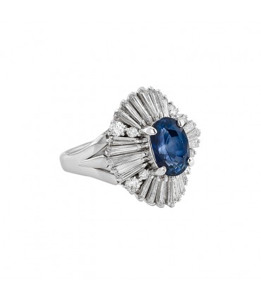 Sapphire, diamonds and platinum ring