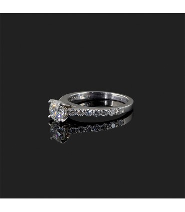 Bague solitaire or et diamants - Certificat GIA 0,90 ct H VS2