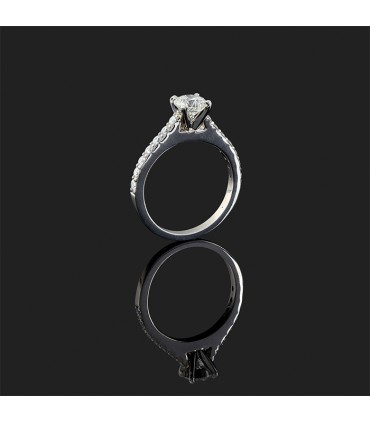 Bague solitaire or et diamants - Certificat GIA 0,90 ct H VS2