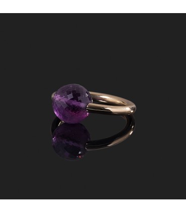 Amethyst and gold ring