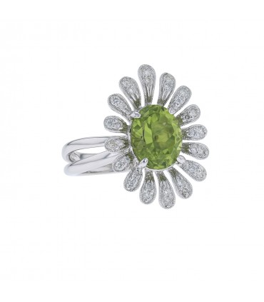 Diamonds, peridot and gold ring