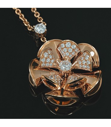 Bulgari Divas’ Dream diamonds and gold necklace