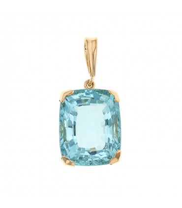 Aquamarine and gold pendant