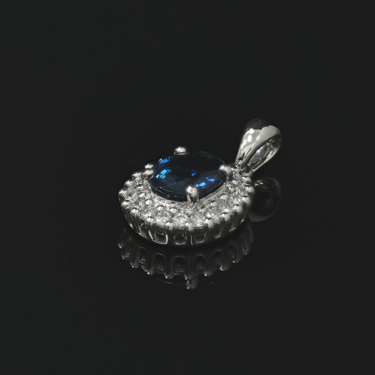 Diamant Bleu Pendentif 10K or Jaune Diamant Bleu Petit Cluster Pendentif .10 ct 