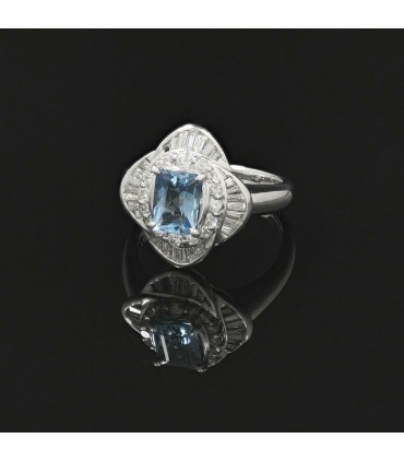 Bague platine, diamants et aigue-marine