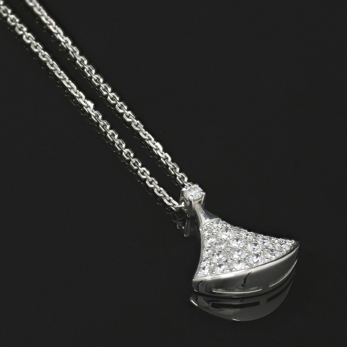 Bulgari Divas Dream diamonds and gold necklace