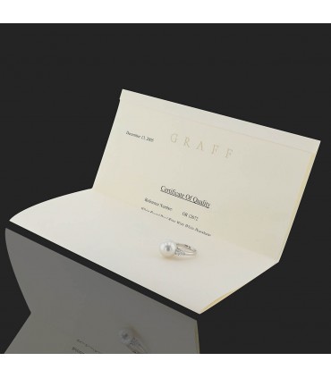 Graff diamonds, cultured pearls and platinum ring