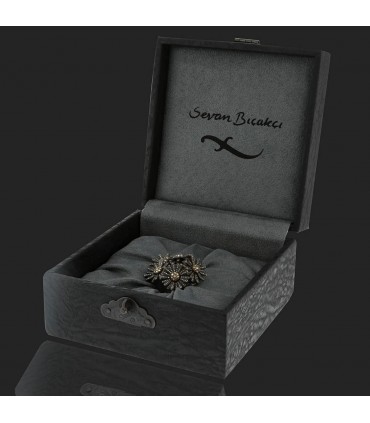 Servan Biçakçi diamonds and 18k gold ring