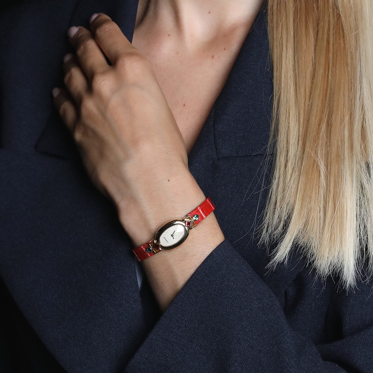 cartier mini baignoire watch