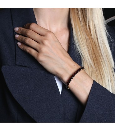 Garnets and gold bracelet