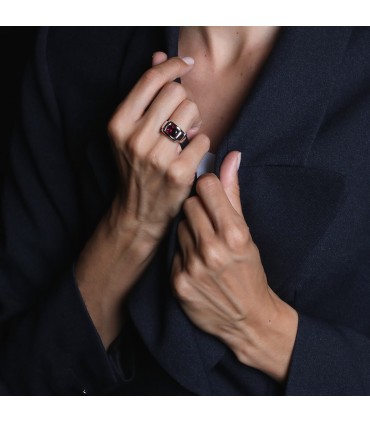 Rubellite and gold ring