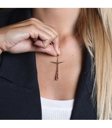 Gold pendant