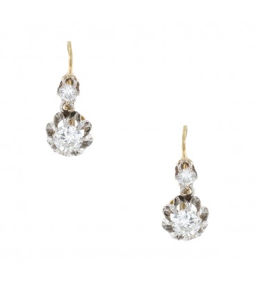 Boucles d’oreilles dormeuses or et diamants