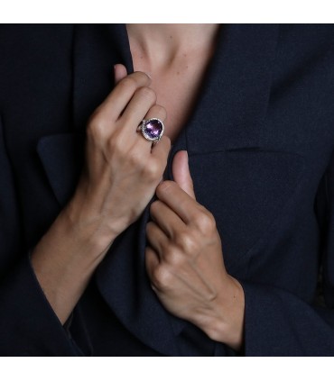 Arfan diamonds, amethyst and gold ring