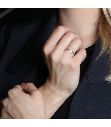 Dinh Van Pulse diamonds and gold ring