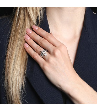 Diamonds and gold ring