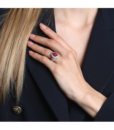 Diamonds, ruby, 18k gold and platinum ring