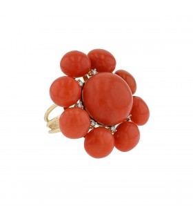 Diamonds, coral and gold ring