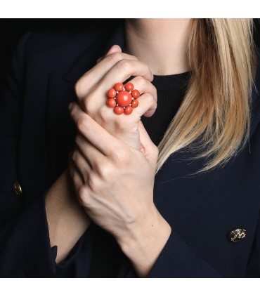 Bague or, corail et diamants