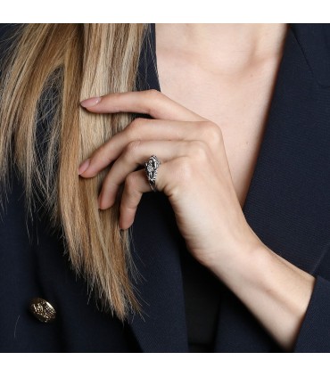 Lorenz Bäumer Zèbre black and white diamonds and 18k gold ring