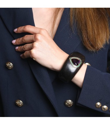 Verney emeralds, amethyst, wood and gold bracelet