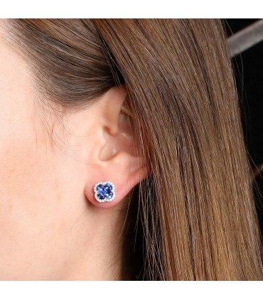 Diamonds, sapphires and gold earrings