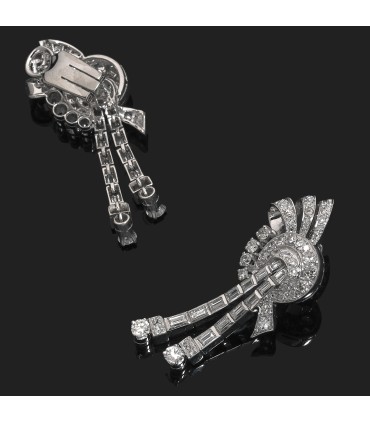 Diamonds and 18k gold earrings