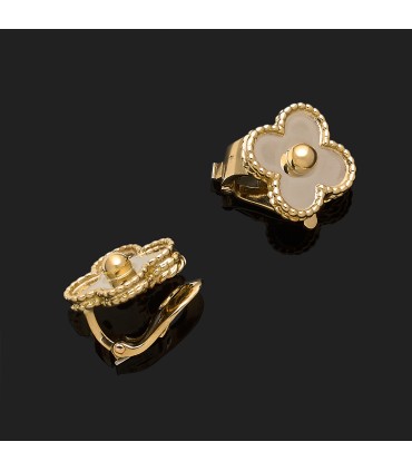 Boucles d’oreilles Van Cleef & Arpels Vintage alhambra