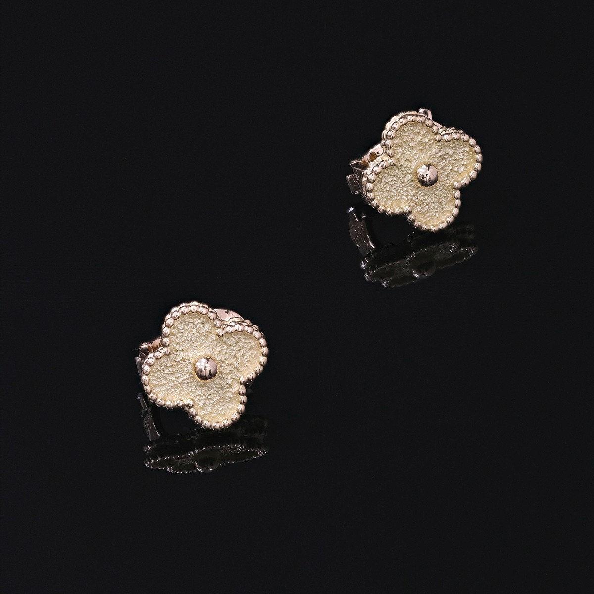 Van cleef and discount arpels gold earrings