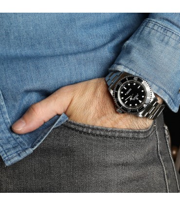 Rolex Submariner stainless steel watch Circa 1994