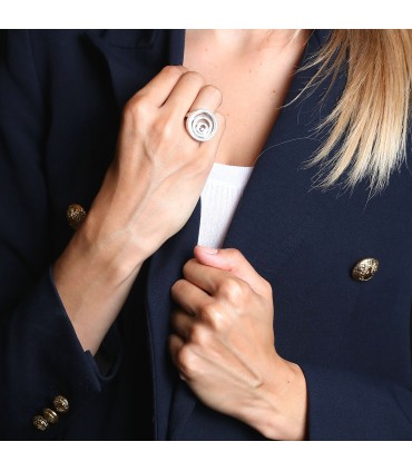 Chopard Happy Spirit diamonds and gold ring