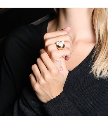 Diamonds, opale and gold ring