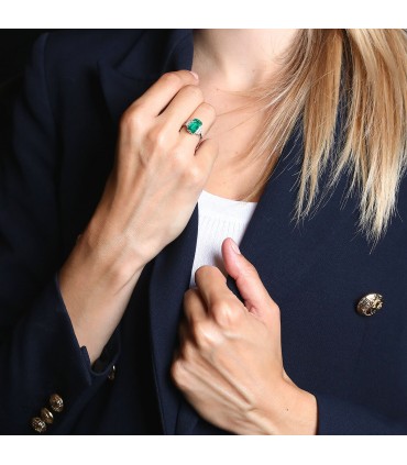 Diamonds, emerald and platinum ring