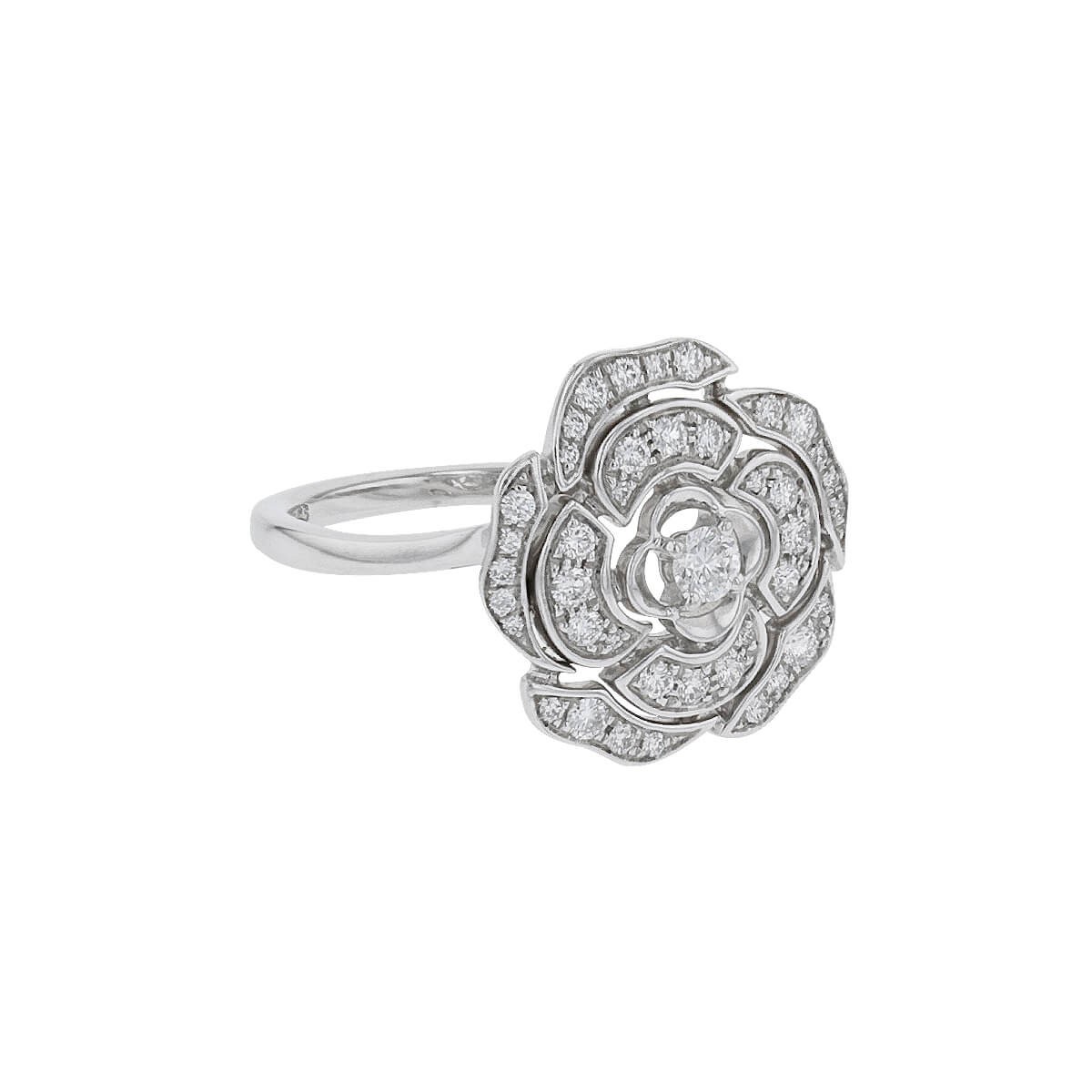 Chanel Bouton de Camélia diamonds and gold ring