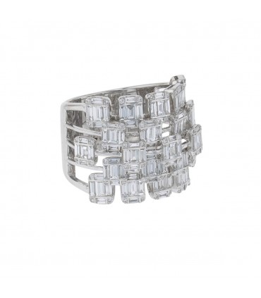 Djula Hepburn Beverly Hills diamonds and 18k gold ring