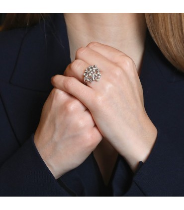 Korloff diamonds, enamel and gold ring